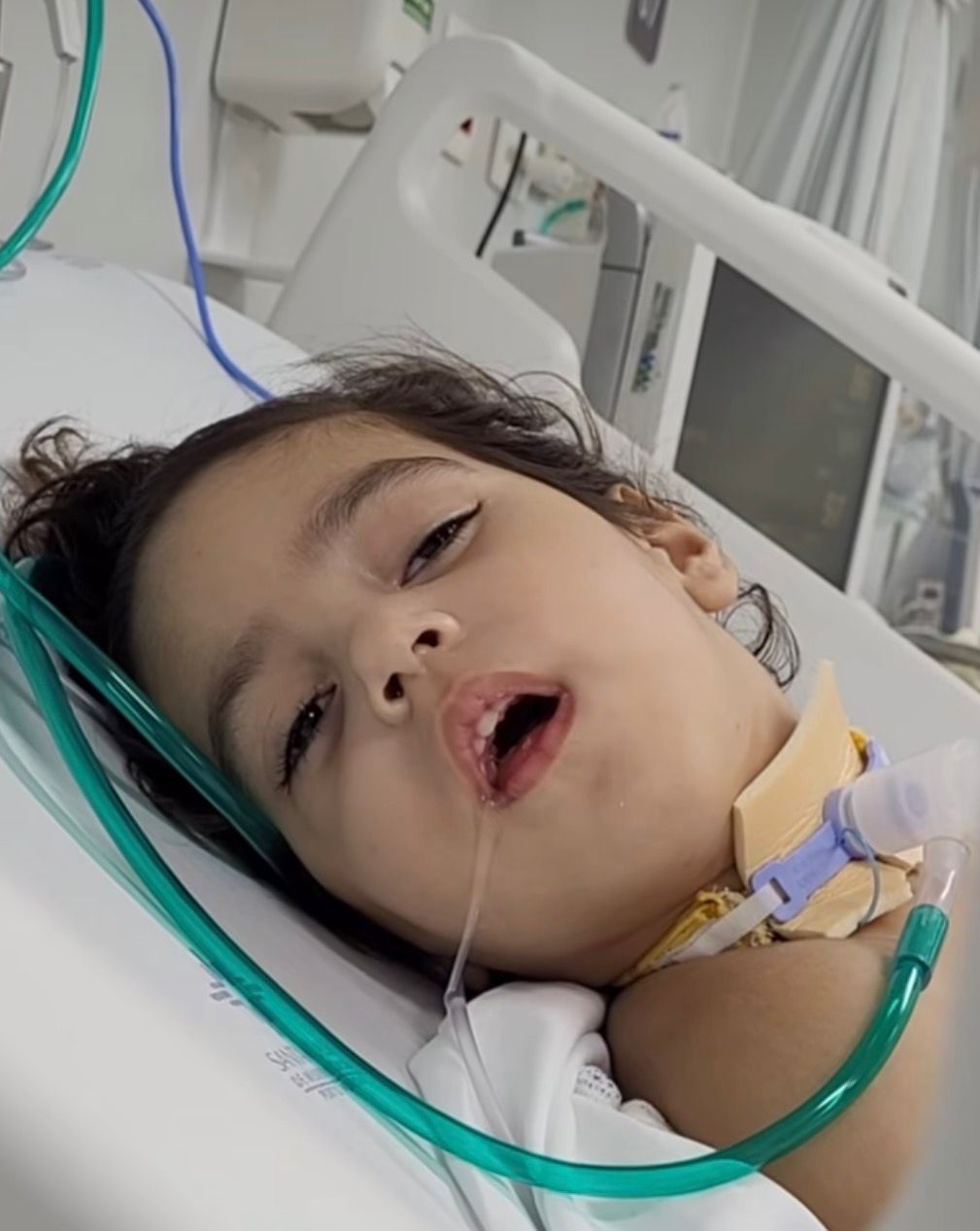 Faça a diferença na vida da Laurinha